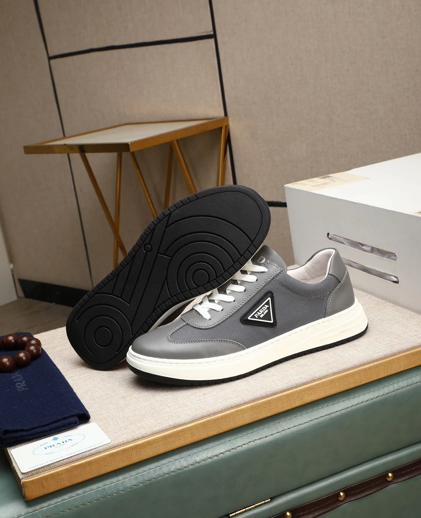Men's men's shoes 💰420 🌹🌹[PRADA—Prada] latest model 🙈original replica! 👟👟👟Available here. The workmanship is top-notch. The upper is made of Italian 🇮🇹Imported calfskin. ❗️Breathable genuine leather lining @Suitable for travel. The original version has an enlarged engraved sole, making it suitable for all kinds of travels, showing low-key luxury. Let quality speak for itself. Color: Size: 38-44